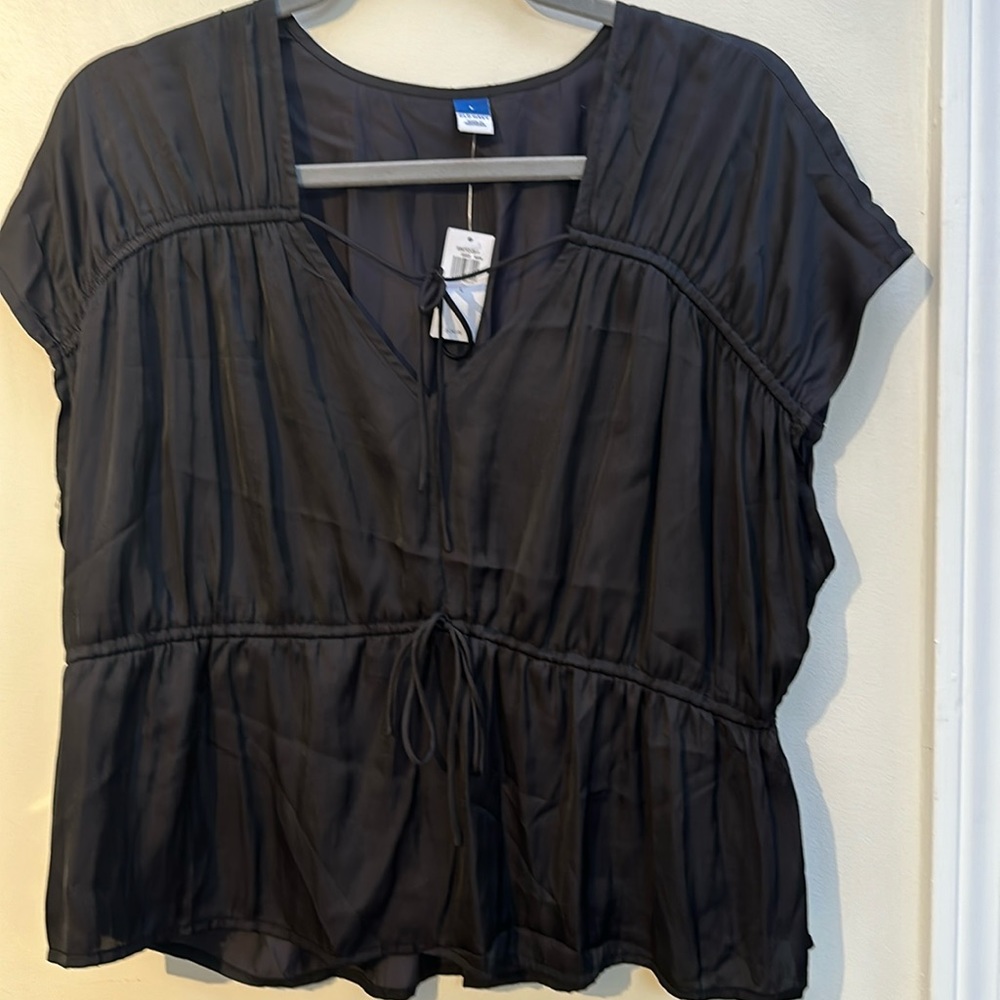 NWT Black silky Old Navy blouse